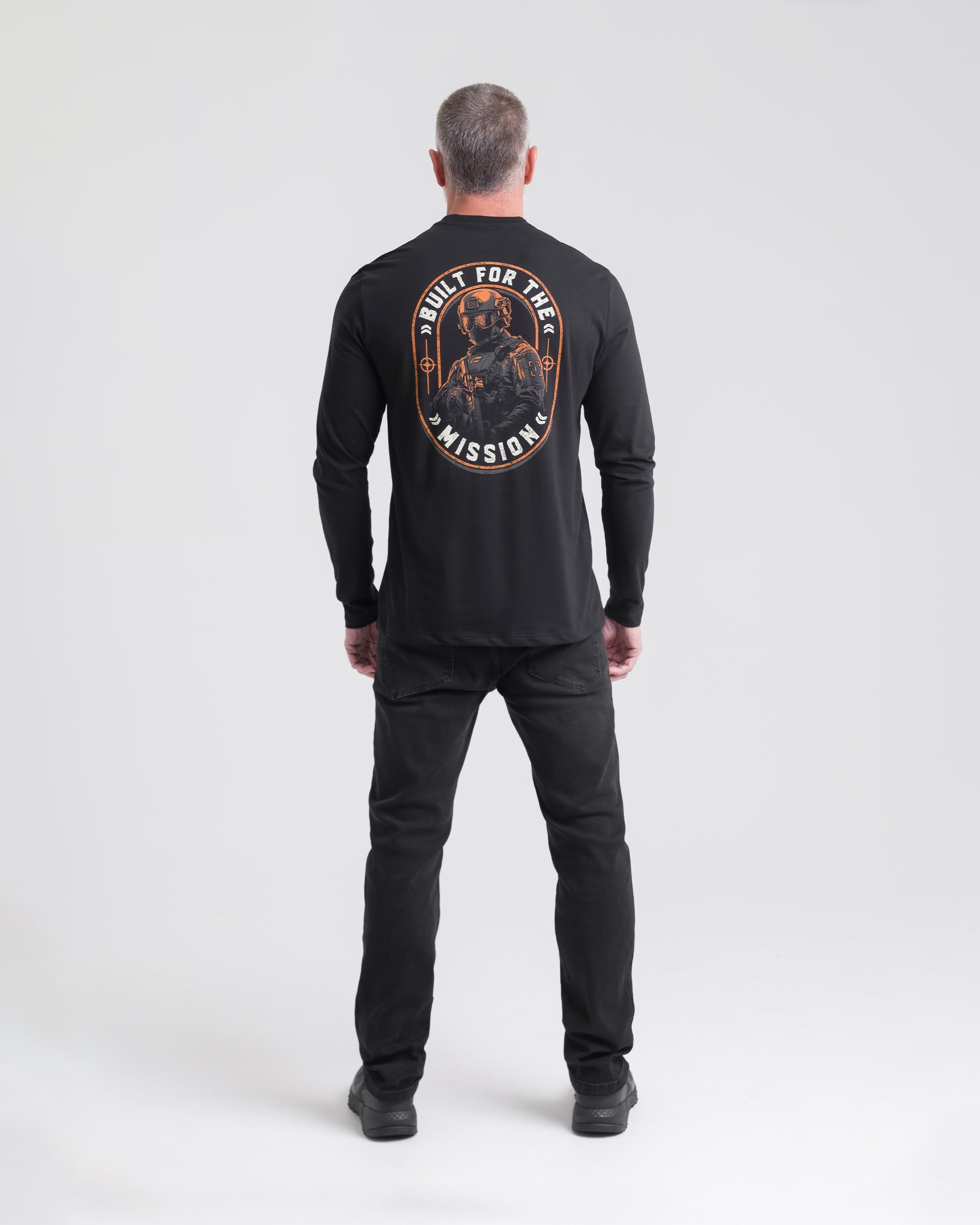 Camiseta Concept On Mission Manga Longa Masculina - Preta