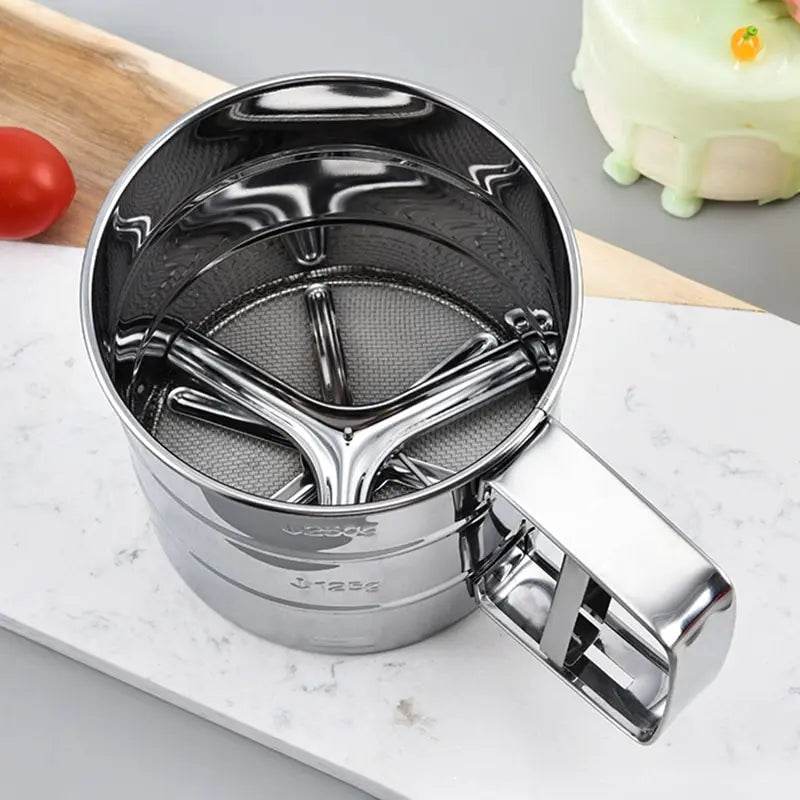 Peneira de Farinha em Aço Inox com Gatilho - Haustter