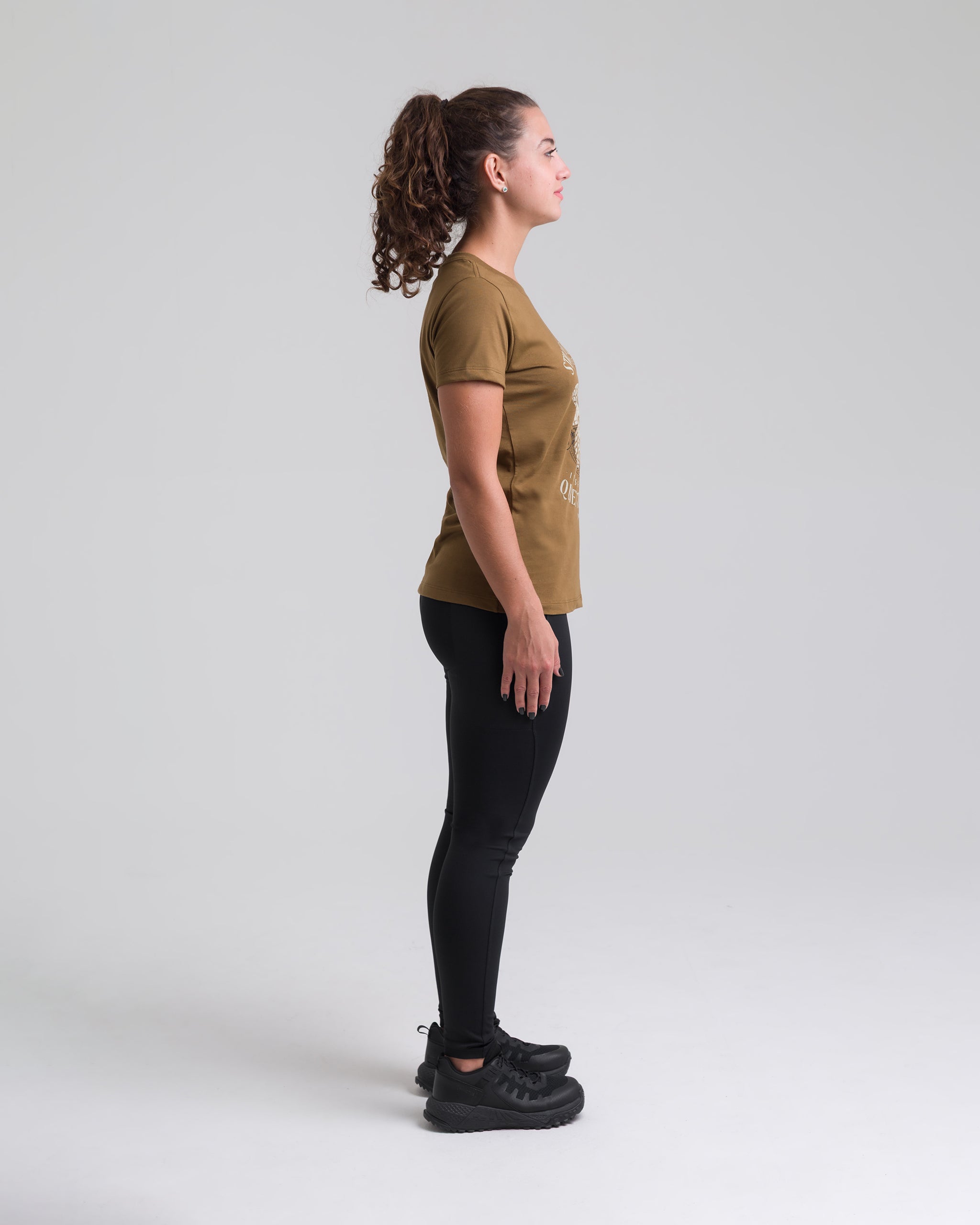 Camiseta Concept Stillness Feminina - Marrom
