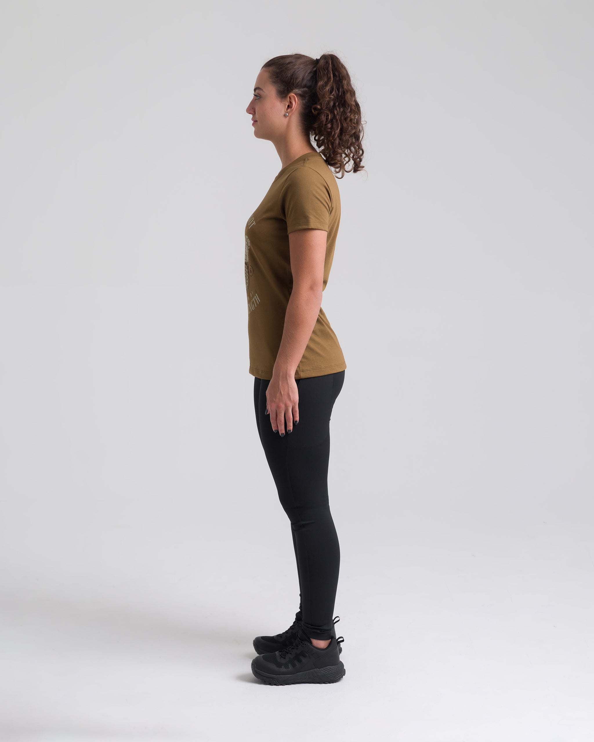 Camiseta Concept Stillness Feminina - Marrom