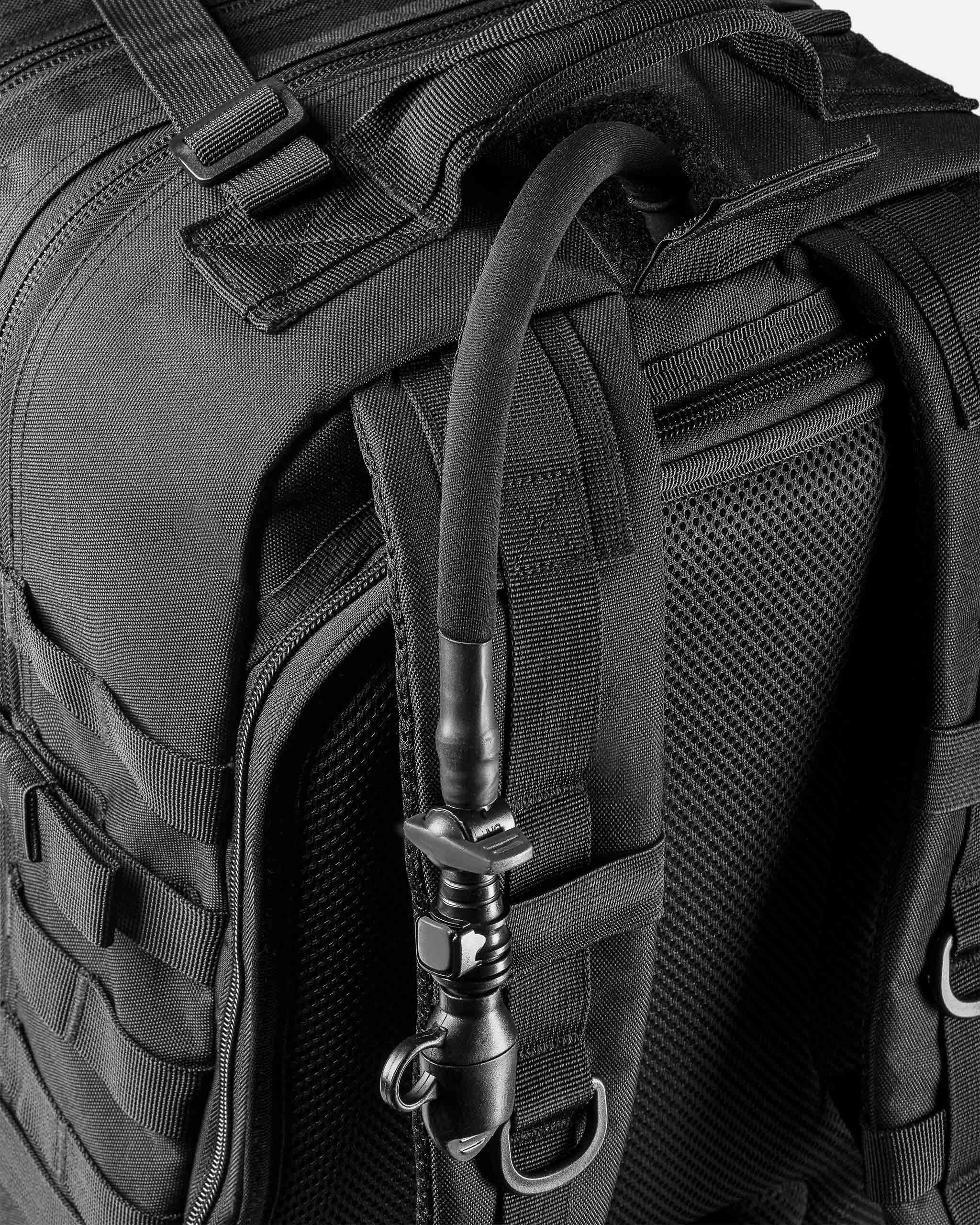 Mochila Assault Urban 10 anos 35L - Preta