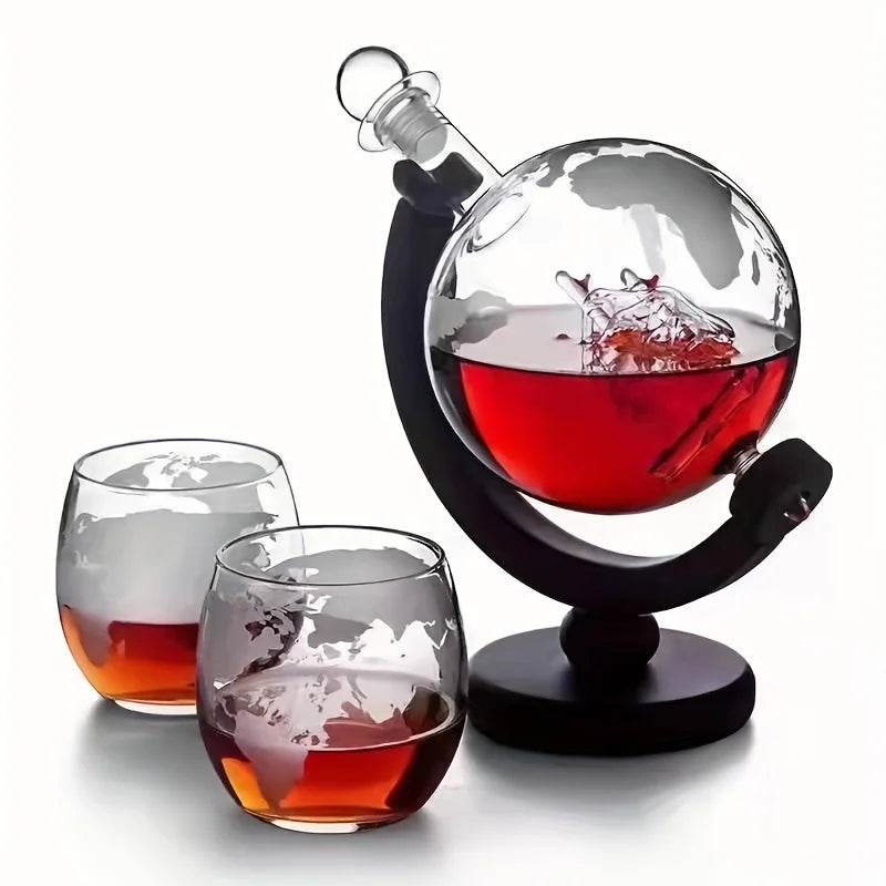Decantador Globo Caravela com 2 Copos e Suporte de Madeira, Carafe - Haustter