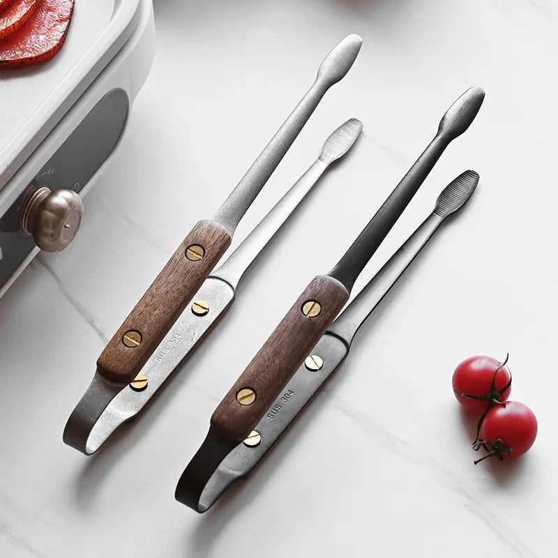 Pinça para churrasco em aço inox e nogueira