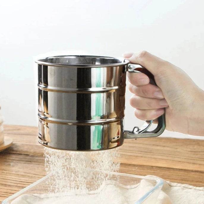 Peneira de Farinha em Aço Inox com Gatilho - Haustter