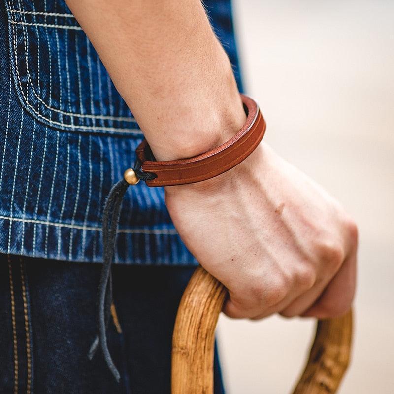 Pulseira Leather Cuff